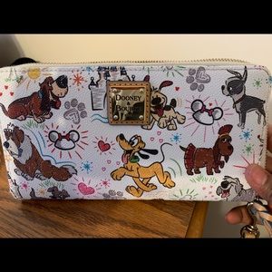 Disney Dooney and Bourke Dogs Sketch Wallet